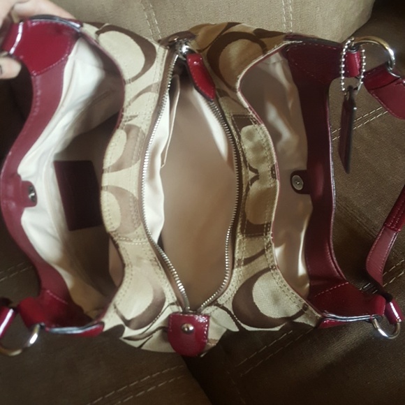 Purse - Picture 4 of 8